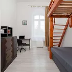Rodzinny O Funkcjonalnym Wnetrzu 700 M Od Stacji Kolejowej By Renters Apartmán Kolobřeh
